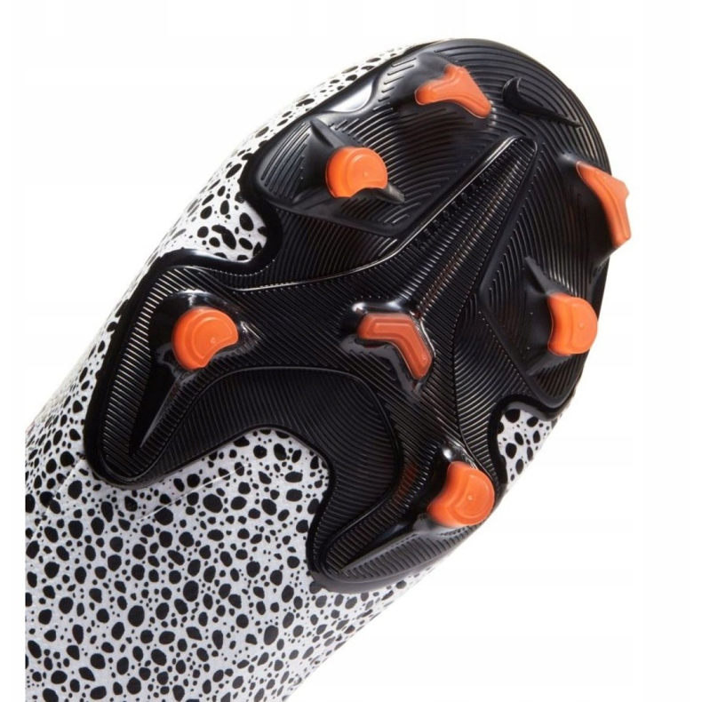 Chuteiras Nike Mercurial Superfly 7 Academy CR7 FG / MG Jr CV3182-180 branco 3