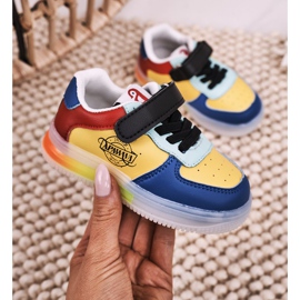 Apawwa Tênis infantil com sola multicolorida LED para scooter azul amarelo 2 Apawwa Tênis infantil com sola multicolorida LED para scooter azul amarelo 2