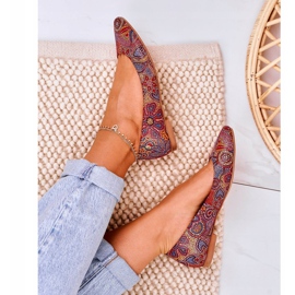 Feminino Couro Maciejka Bailarinas Vermelho Com Flores 04100-38 multicolorido 2 Feminino Couro Maciejka Bailarinas Vermelho Com Flores 04100-38 multicolorido 2