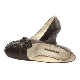 Pees Sandálias de couro marrom xixi castanho 4