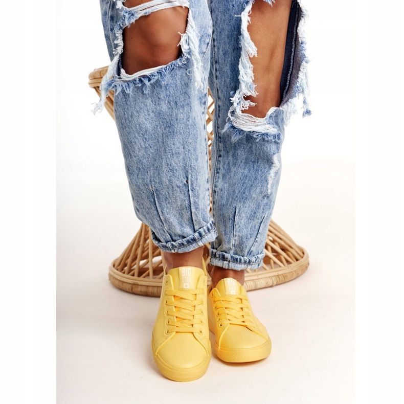 Tênis feminino de couro Big Star HH274142 amarelo 1