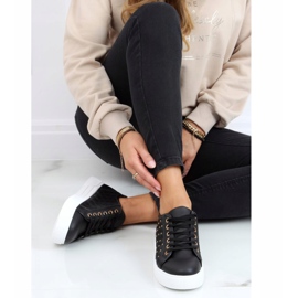 Tênis femininos negros com tachas LA124P Preto 1