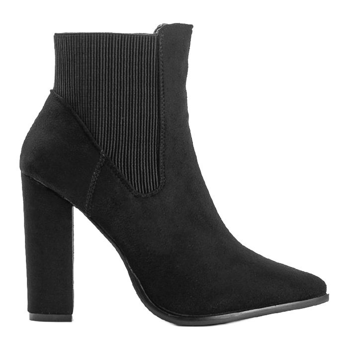 Botins de camurça preta no post 7KAK preto 1 Botins de camurça preta no post 7KAK preto 1