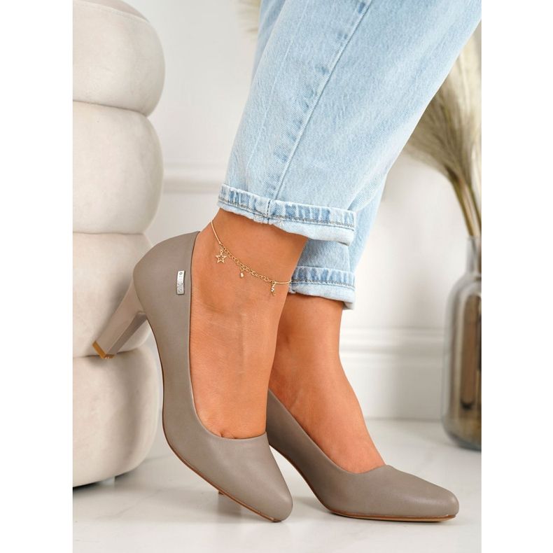 PJ1 Bombas clássicas na barra de cappuccino Eleanor bege 1