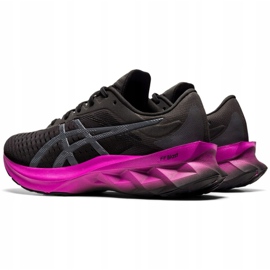 Tênis Asics Novablast W 1012A584 004 preto 1