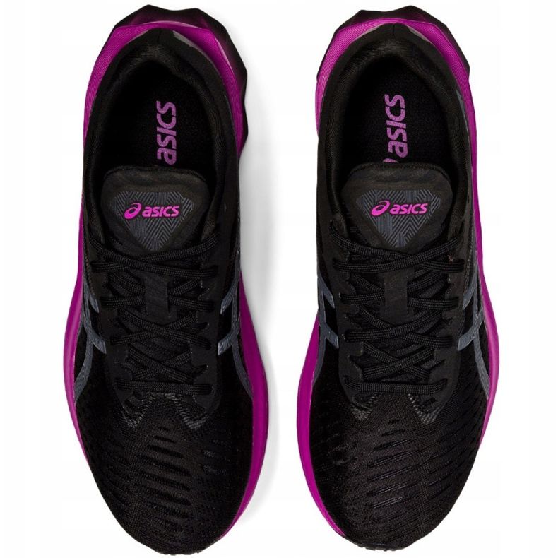 Tênis Asics Novablast W 1012A584 004 preto 2