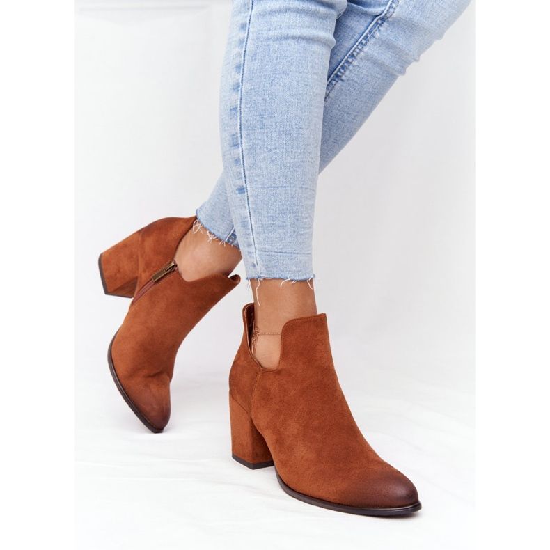 Vinceza Botas femininas com recortes no salto Camel Caroline castanho 2