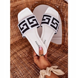 Chinelos Clássicos Femininos Branco Melinda preto 1