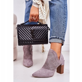 Botas a céu aberto em um poste cinza de Michelle bege marrom 1