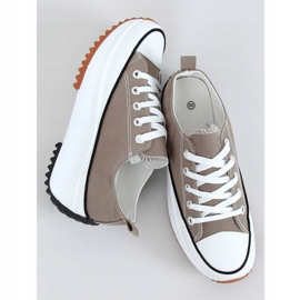 Sola de designer de tênis em cáqui VL137P Verde 1