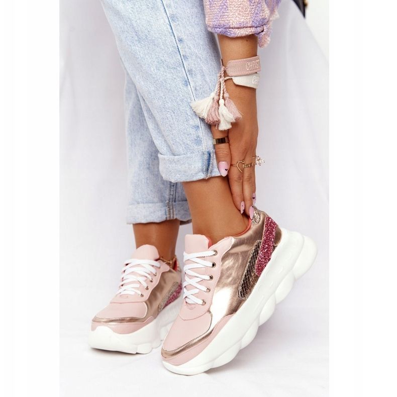 Calçados esportivos femininos na plataforma lu boo rosa dourado 1