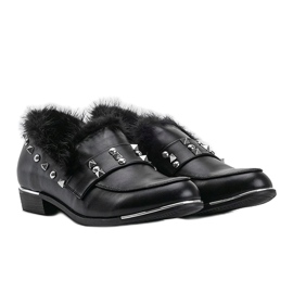 Sapatos pretos com tachas Cheyenne 1