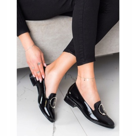 Mocassins pretos com decoração VINCEZA 1