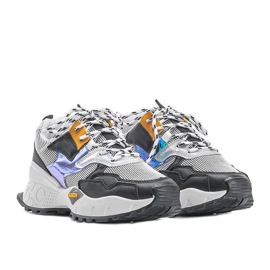 Tênis preto azevinho branco 1