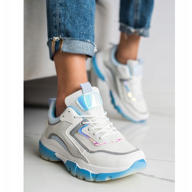 Ideal Shoes Tênis com inserção de brilho branco multicolorido 1