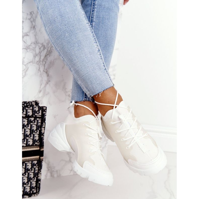 Tênis feminino esportivo branco nascido assim 1