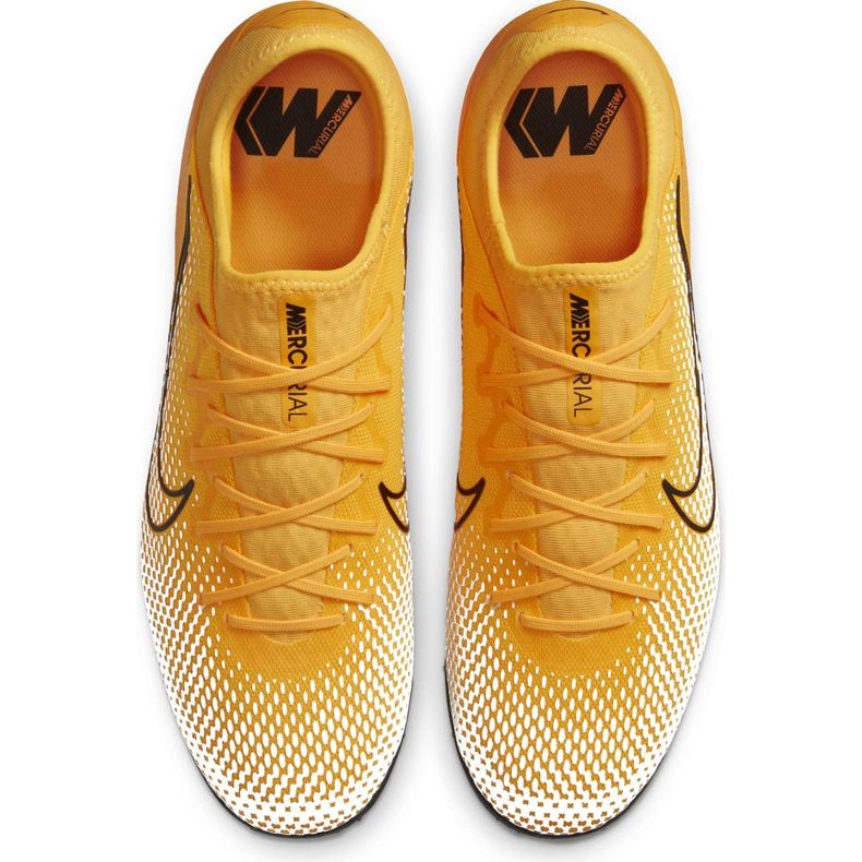 Chuteira Nike Mercurial Vapor 13 Pro Tf AT8004 801 laranja amarelo 1