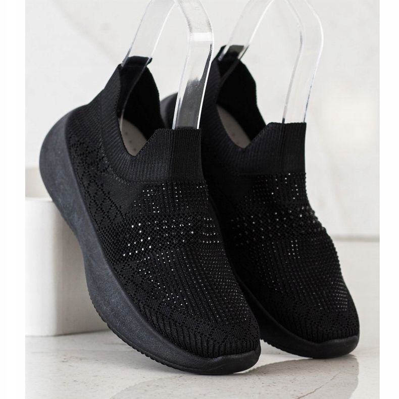 Renda Tênis Pretos Com Cristais 2