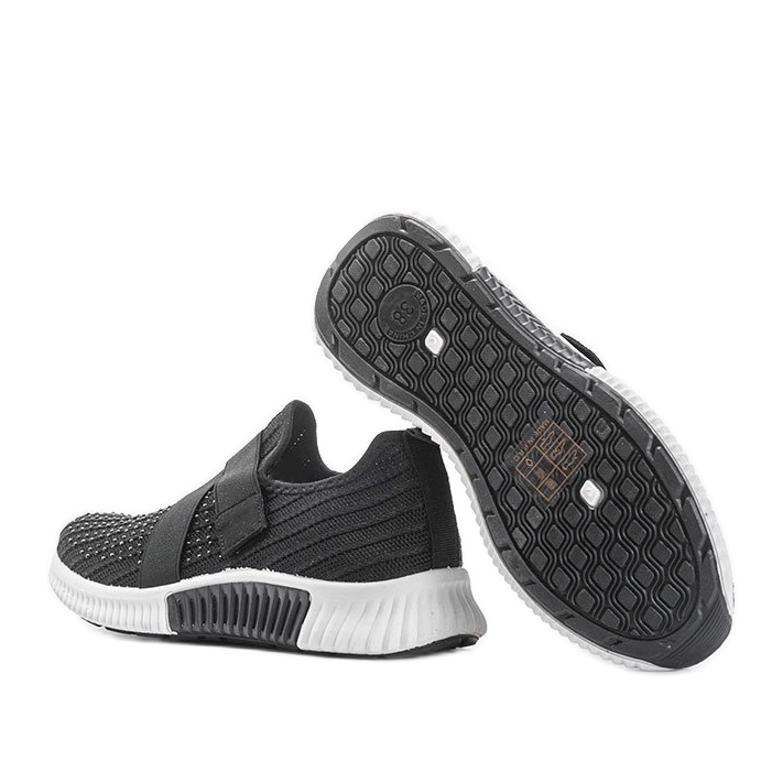 Sapatos esportivos de deslizamento Akira pretos 1
