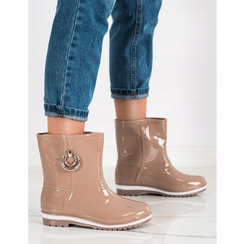 Bona Galochas com enfeite de ouro bege 1 Bona Galochas com enfeite de ouro bege 1