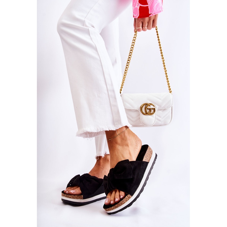 PS1 Chinelos pretos na plataforma tão confortável 2 PS1 Chinelos pretos na plataforma tão confortável 2