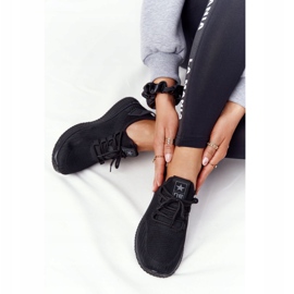 Sapatos esportivos pretos deslizantes femininos 2