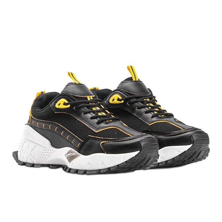 Tênis esportivos pretos da Ericka 1