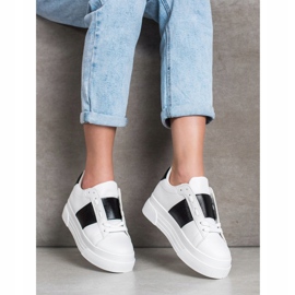 SHELOVET Tênis com couro ecológico na plataforma branco 1