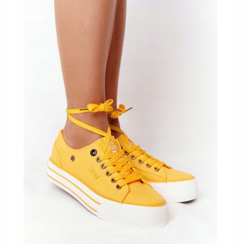 Tênis feminino Big Star HH274055 amarelo 2