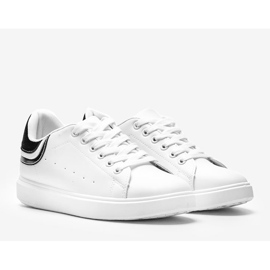 Tênis branco feminino preto Makaila 1