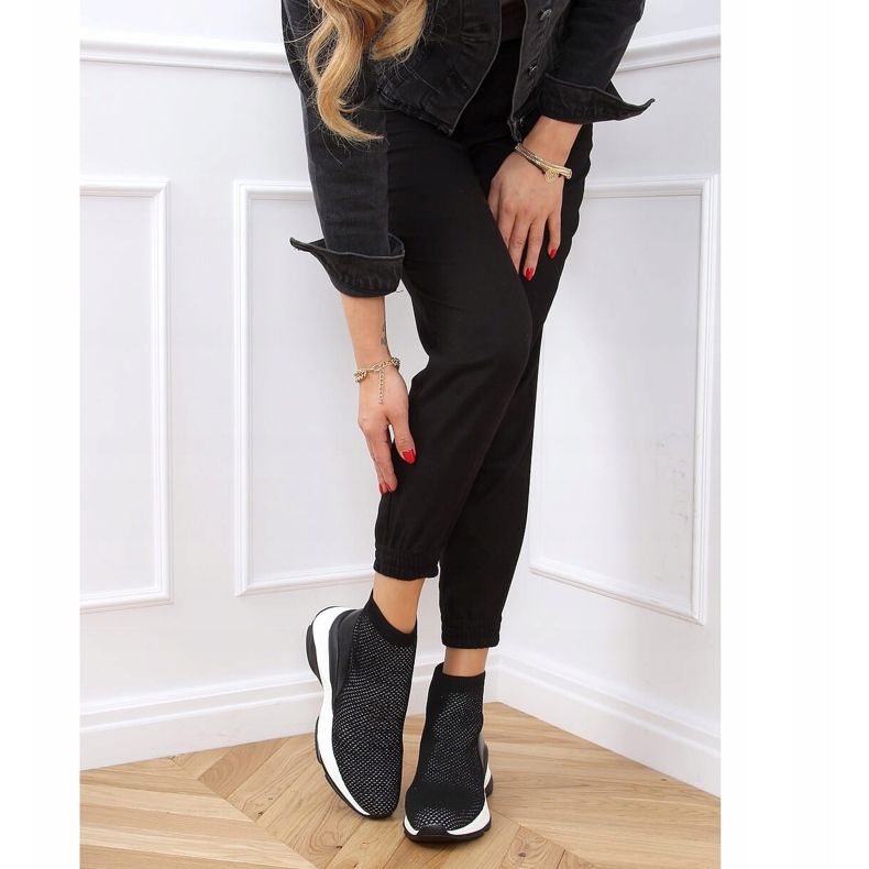 Sapatos esportivos pretos RQ286 com salto oculto 2 Sapatos esportivos pretos RQ286 com salto oculto 2