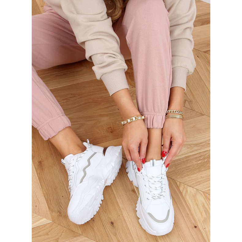 Sapatos esportivos brancos 9933 brancos 1