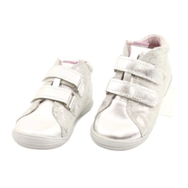 Mazurek Botins esportivos de velcro de couro com flor prata 1264 2 Mazurek Botins esportivos de velcro de couro com flor prata 1264 2