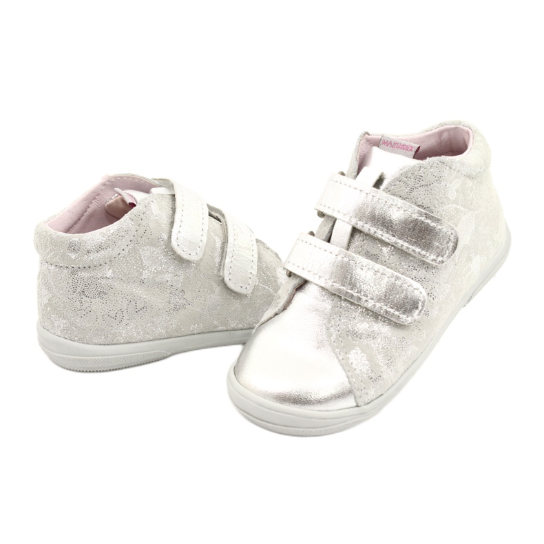 Mazurek Botins esportivos de velcro de couro com flor prata 1264 3 Mazurek Botins esportivos de velcro de couro com flor prata 1264 3