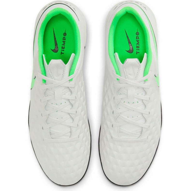 Chuteira Nike Tiempo Legend 8 Academy Tf AT6100 030 branco branco 1