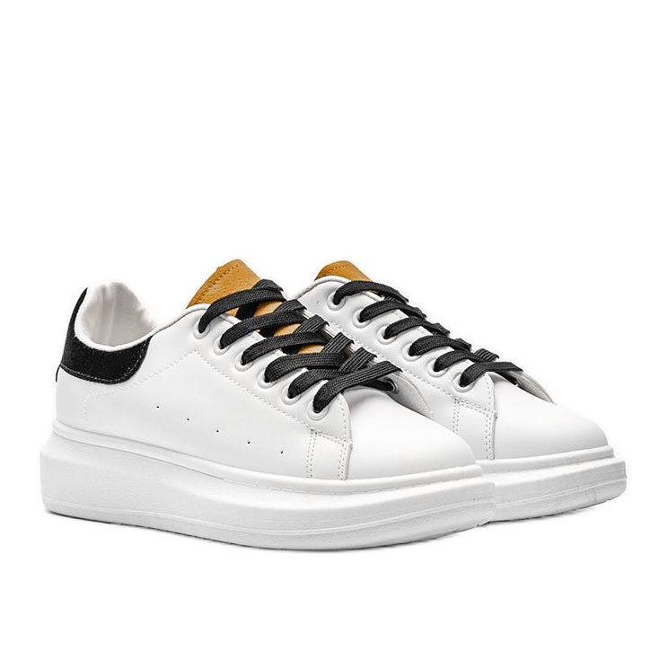 Tênis com sola robusta Lauryn na cor branca branco 1