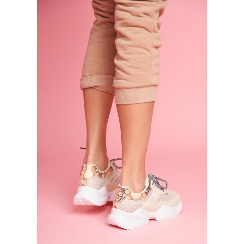 PS1 Sapatos esportivos femininos couro de cobra bege Giselle marrom dourado 2