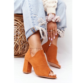 Botas de camurça de primavera em camelo Vinceza 21-17095 castanho 2 Botas de camurça de primavera em camelo Vinceza 21-17095 castanho 2