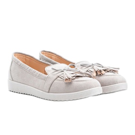 Mocassins bege com franjas Magdalena 1