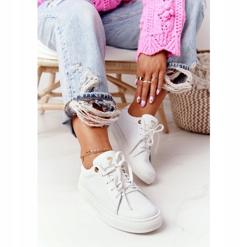 Tênis feminino de couro branco Nicole 2640 2