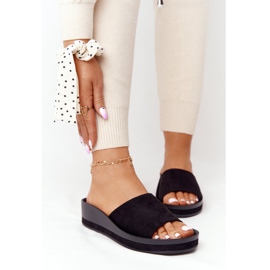 Chinelos pretos em cunha Vinceza 21-17113 2