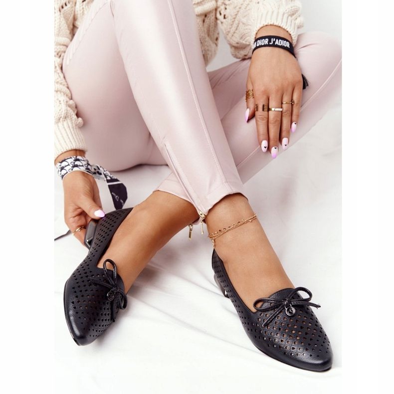 Mocassins Openwork No Salto Prateado Vinceza 21-10602 Preto 1