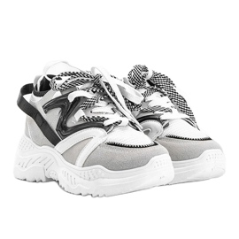 Tênis cinza em sola grossa Aracela 1