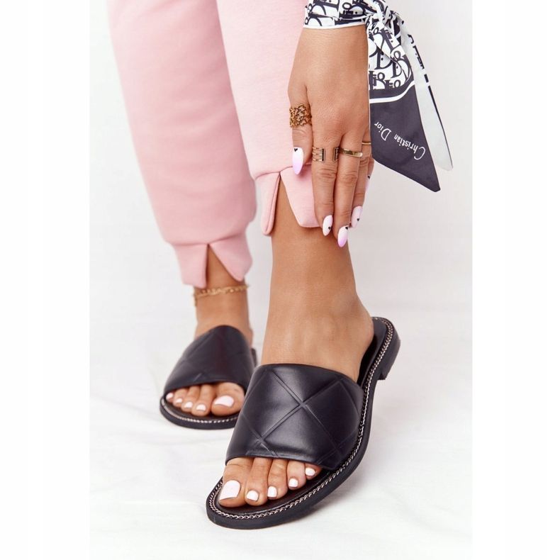 Chinelos de couro com acolchoado Nicole 2650 preto 2