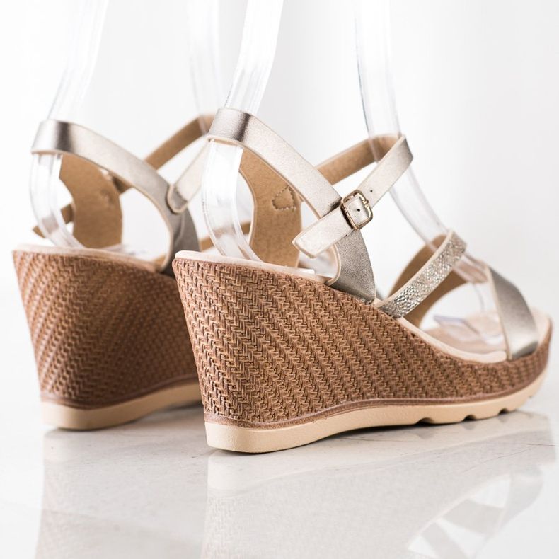 Sabatina Sandálias prateadas em cunha bege 1