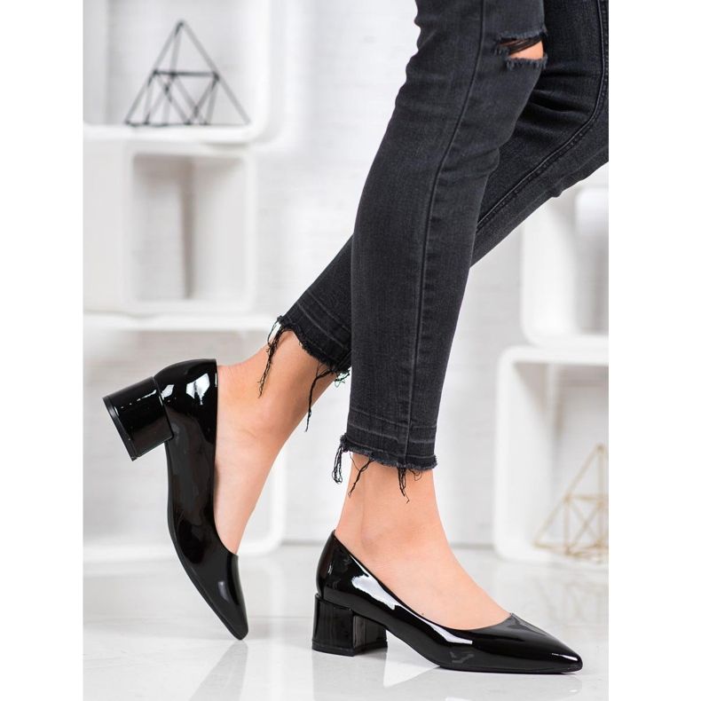 Bombas lacadas VINCEZA preto 1