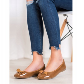 Fama Bailarinas lacadas com laço marrom 1