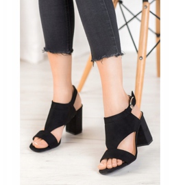 Saltos altos VINCEZA elegantes preto 2