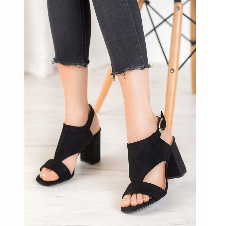 Saltos altos VINCEZA elegantes preto 2