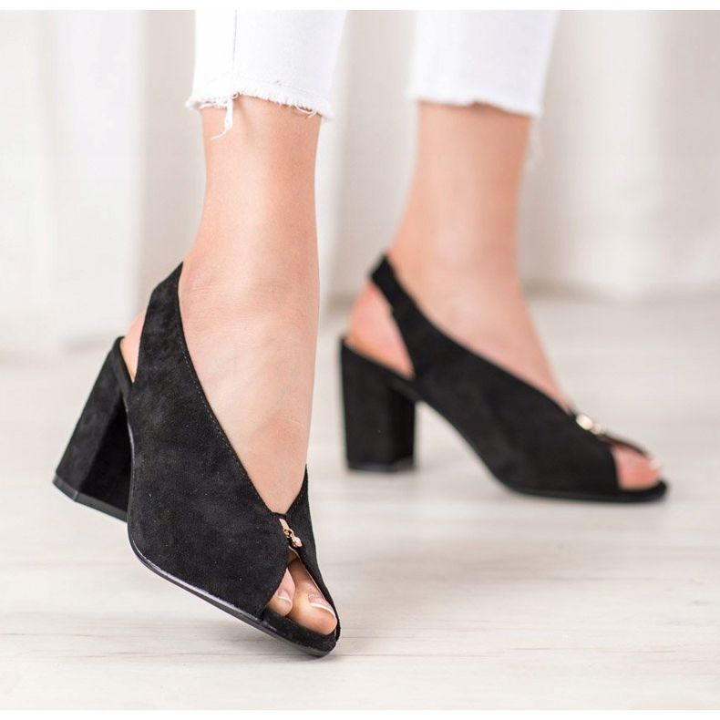 Sapatos elegantes em um poste VINCEZA preto 2